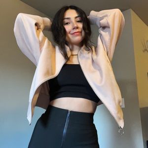 Zara’s bomber jacket | Small | No tag